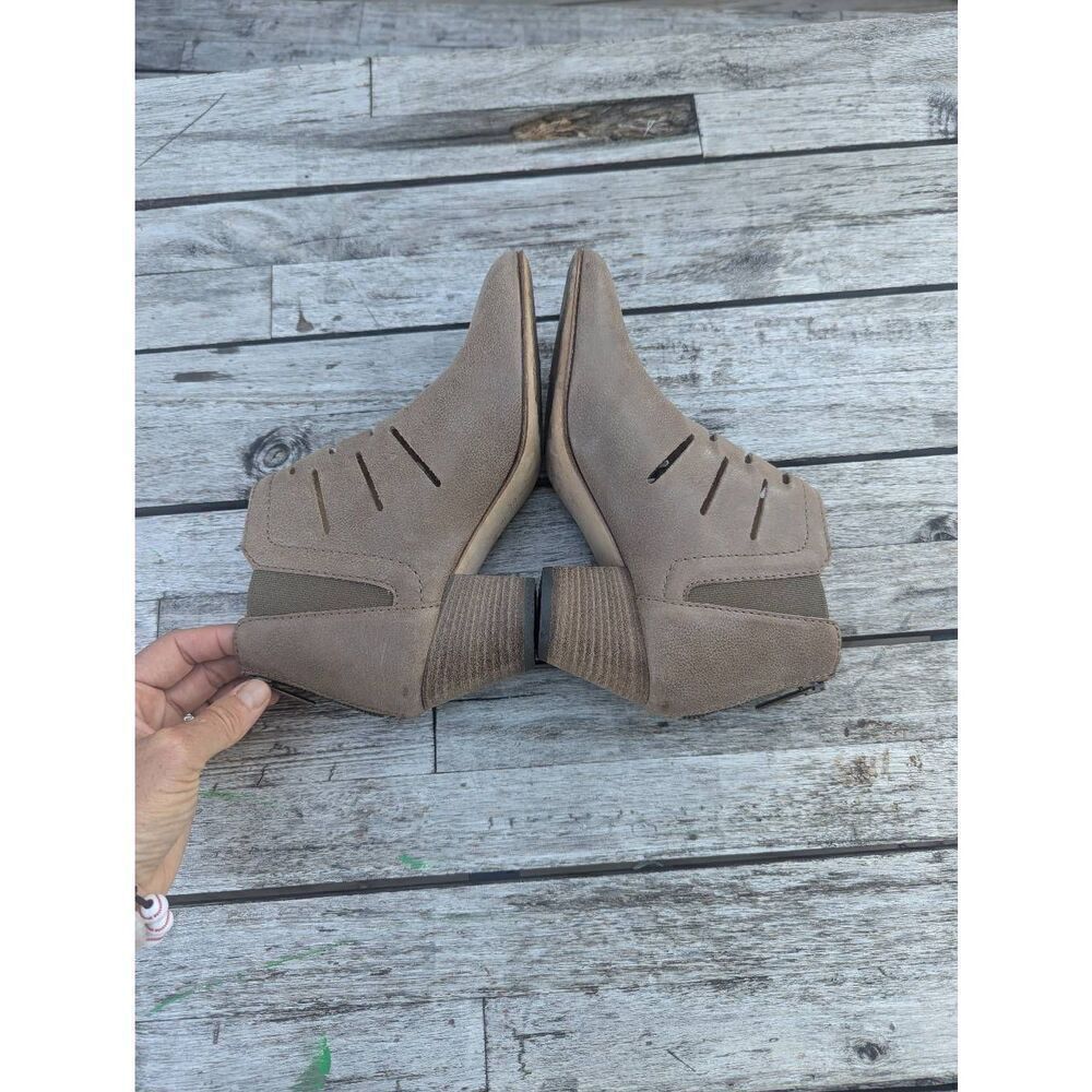 Aquatalia‎ Freida Cutout Booties women's size 6.5 Mushroom Leather Weatherproof - Picture 6 of 10